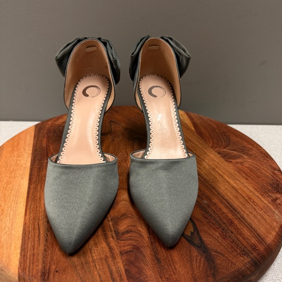 Journee Collection Gray Heels - Picture 1 of 8